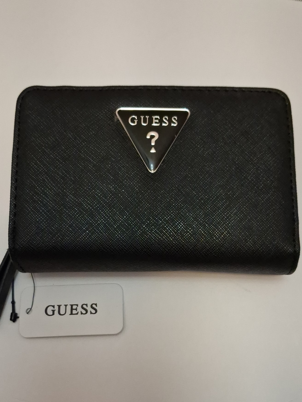GUESS Size Small Black Women's Saffiano Wallet with Signature Triangle Logo